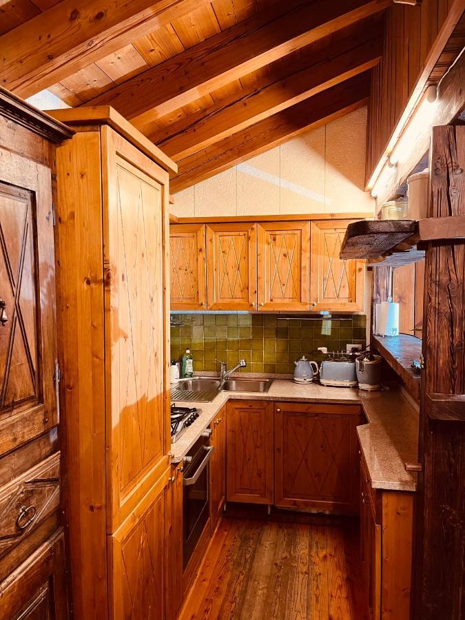 Chalet Blanc "Coeur Sapin" Courmayeur Exteriör bild